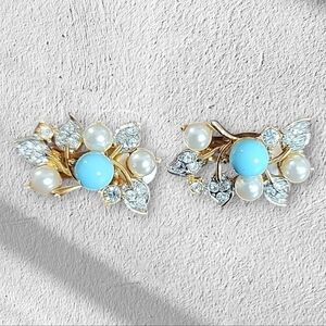 Ivana Trump Pearl and diamond gold tone clip on earrings